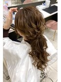 ローポニー【大阪 梅田 ヘアセット】