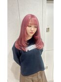 韓国へアレイヤーカット顔周りレイヤーピンクカラー