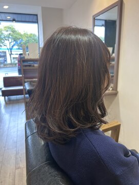 ケートゥレス(K-tres) ローレイヤーカットとアッシュ系カラー