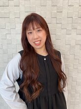 【平岡真実】トータルコーディネイトの１つとして、なりたい雰囲気やイメージへの似合わせが得意です。