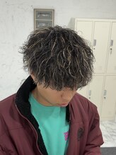 シーン(scene)&nbsp;縦落ちツイストスパイラル×ハイライト×マッシュ【広島】