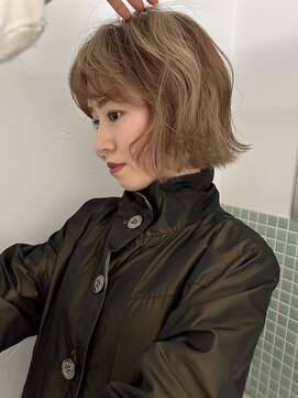 ヘン(hen) 【心斎橋hen】ブラウンローライト