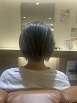 美粧 ほそや お花茶屋本店&nbsp;髪質改善酸性ストレート/ブリーチ/シャドウルーツ/グレーカラー