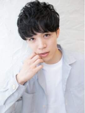 カモン(CAMON) メンズ黒髪×ツーブロック×ミニマッシュ×パーマ