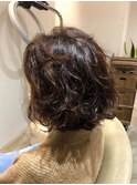 伸ばし途中もふわっとパーマでイメチェン♪