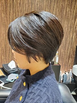 ジータ パーソナルビューティールーム(GiTA Personal Beauty Room) 大人クールのショート