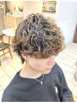 テトラ バイ ネオリーブ 横浜西口店(tetra by neolive) メンズパーマ 波巻きスパイラルパーマ