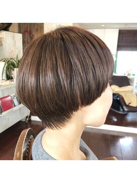 アトリエ イズム(ATELIe'R Isms...) マッシュショート