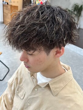 フゥ 宇都宮(FeU) 波巻きパーマメンズパーマメンズヘアツーブロックツイストパーマ