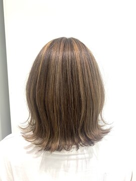 アズール 草加(azule) 大人女性ハイライトカラー ライトベージュ