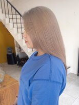 ノア(noa.)&nbsp;シンプルかつオーセンティックなハイトーンカラー