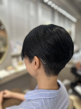 アオ 花咲町(a-o) 爽やか刈り上げショートスタイル♪