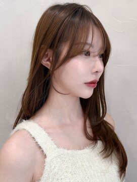アグノス 青山(Agnos) ミディアムレイヤーカットこなれヘアシースルーバング美髪