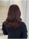 ピンクベージュ