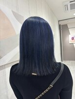 アース コアフュールボーテ 諏訪店(EARTH coiffure beaute)&nbsp;ネイビーダークグレー_アンブレラカラー_寒色_切りっぱなし