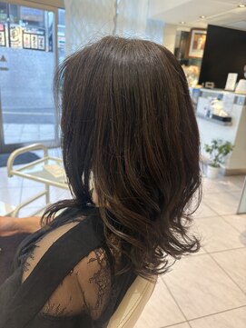 サロンドユーウ ガール(SALON DE YOW GARE) くびれミディ×艶ブラウンカラー
