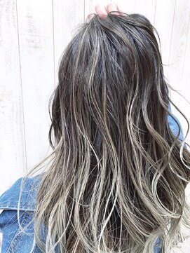 ストリートブライズ(STREET BRIDES) バレイヤージュ