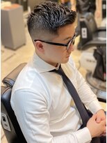 フランクスバーバー アンド ビアークラブ(FRANK'S BARBER and BEER CLUB)&nbsp;かき上げショートレイヤースキンフェードテクノ