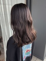 テイスティ プライム(tasty prime)&nbsp;極細ハイライト＋インナーカラー