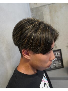 ヴェルゴ 沖浜店(vellgo) 金メッシュナチュラルセンターパート!