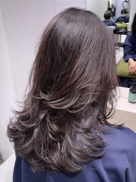 ステア ケース(stair case) 【NATASHA】ミディアム中盛りレイヤー