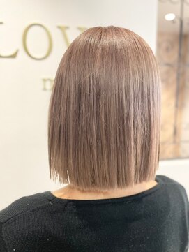 エルバイラビス 大宮(elu by lovis) モード/大人ガーリー/似合わせカット/インナーカラー/韓国/大宮