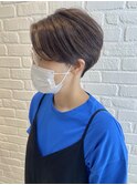 刈り上げショート 刈り上げ女子 黒髪 前髪インナーカラー 大人