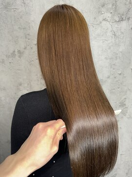 ルーツアイリー 心斎橋(ROOTS IRIE) 髪質改善 ツヤ髪 ストレート ナチュラル ブラウン 透明感