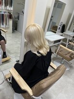 カリーナ(CARINA)&nbsp;ブロンドカラー/ハイトーンリタッチ