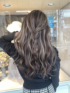 アンダーバーホワイト 泉佐野店(_WHITE) ☆ ハイライトカラー ケアブリーチ ダブルカラー イルミナ