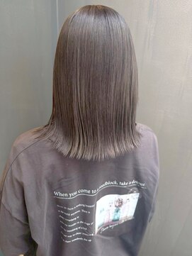 ローレンアンドパレード 並木坂店(Lauren&Parade) 切りっぱなし 外ハネ グレージュ 透明感カラー 髪質改善 艶髪