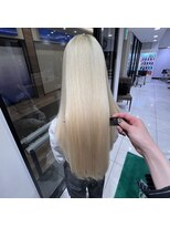 アッシュ 笹塚店(Ash) ブロンド/ホワイトブロンド/抜きっぱなしブロンド/艶ハイトーン