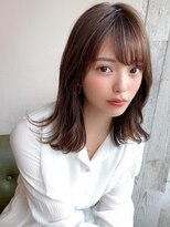 デラ バイ アフロート(DELA by afloat)&nbsp;ゆる巻きミディアム/フェミニンヘア/透明感カラー/ベージュ