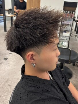 エルマーク 松山(L-MARK) スパイキーショート/アップバング/ツーブロック/メンズ/眉毛