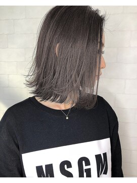 メリー(merry craftsman's factory) 外国人風バレイヤージュ、ハイライトカラーアッシュグレージュ