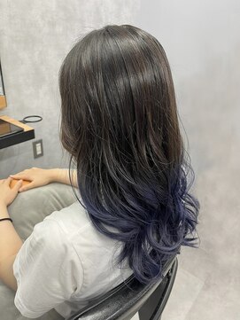 クラン 岡本(Chlan) 透明感大人カール×ブルーカラー