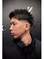 バーバークラシックス(BARBER CLASSICS)&nbsp;フェードベリーショート/コテパーマ/フェザーアップ