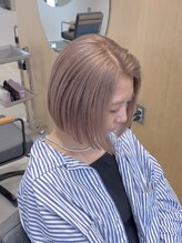 《綺麗な色味が映える高いカット技術が◎》お客様の骨格に合わせたカットで、家でのスタイリングも簡単に＊