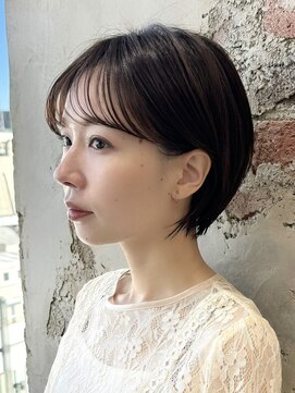 アフロート ルヴア(AFLOAT RUVUA) 「岩田莉奈」ハイライトで白髪ぼかし★くびれショートボブ　新宿