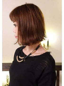 ロイ プラスアティック(roi ＋attic) 谷町6丁目美容室◆異空間美容室roi◇