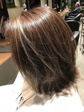 バルバオ サロンドベレーザ 大須(BALBAO salon de belleza) 【最旬】ハイライトグラデーション