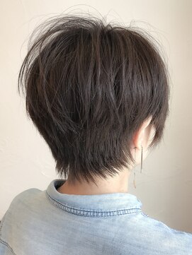 ウィロー(WILLOW) 【WILLOW】すきバサミを使わないスウィングショート(井下貴史)