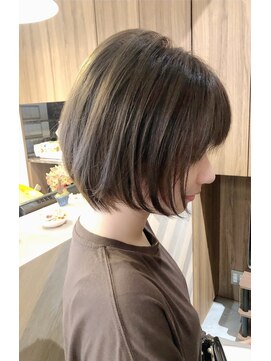 シャメル(Chamel) 大人可愛い20代30代40代グレーマットベージュ小顔丸みショート