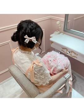 グルーヴ グルーヴ フェエリー(groove groove feerie) まおりんのもこもこツイン団子 新宿歌舞伎町 ヘアセット