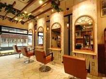 オーブ ヘアー モア 広島2号店(AUBE HAIR more)の雰囲気（開放感のある明るい店内で、くつろぎの時間をお過ごしください。）