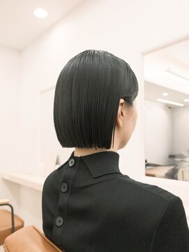ガーデンヨコハマエスト(GARDEN YOKOHAMA est) ボブ　外ハネボブ　くびれヘア　夏　縮毛矯正　ハイライトカラー