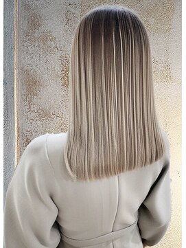 エノア 青山(ENORE) ブリーチ/ダブルカラー/グラデーションカラー/インナーカラー