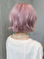 ソル バロール 表参道(SOL .valor)&nbsp;ペールピンクベージュショートボブ外ハネボブハイトーンカラー★