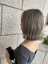 ライズ バイ レボ(RISE by REVO)&nbsp;大人可愛いココアベージュグレージュカラーボブウルフ黒髪我孫子