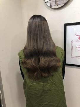 ニーナ ヴィジョン(NINA visioN) ダブルカラー＋カット＋トリートメント